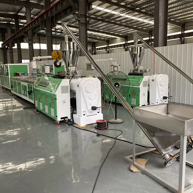 Este în curs de desfășurare lansarea liniei de producție a profilelor pentru uși și ferestre din plastic din PVC-oțel?