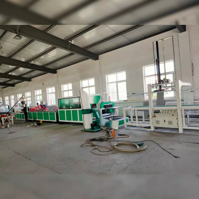 Echipamentele de producție pentru panouri solide din PVC sunt un punct central al dezvoltărilor actuale ale industriei?